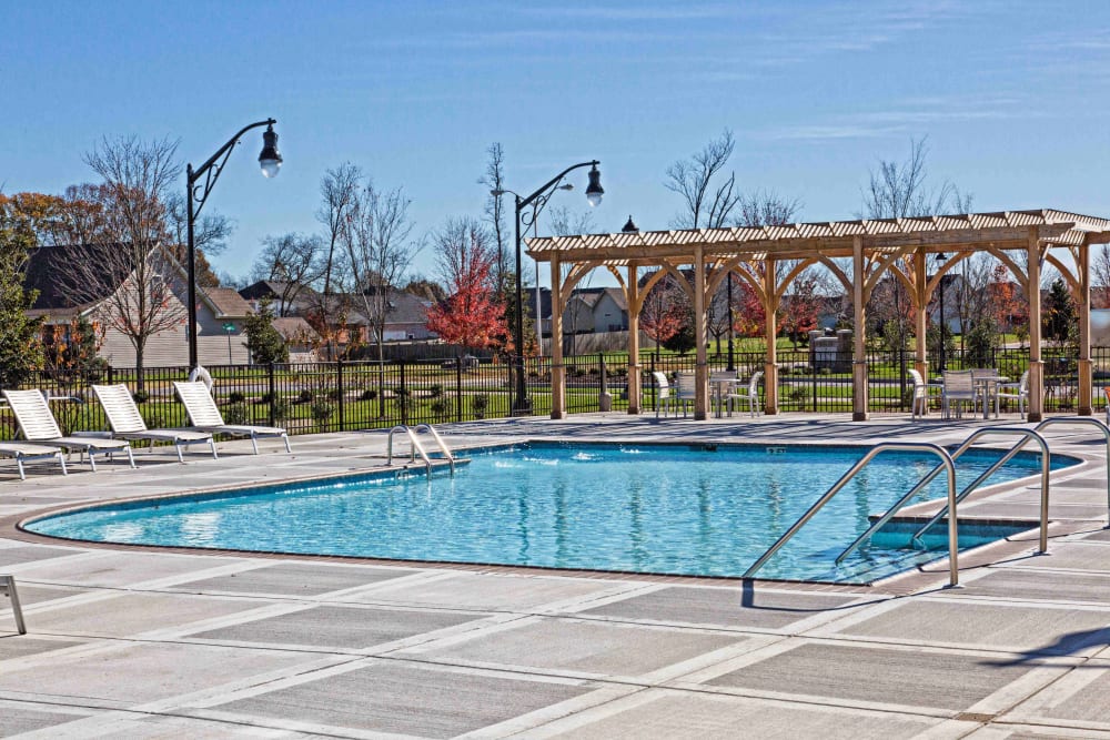 Resort-style swimming pool at Arbor Brook in Murfreesboro, Tennessee