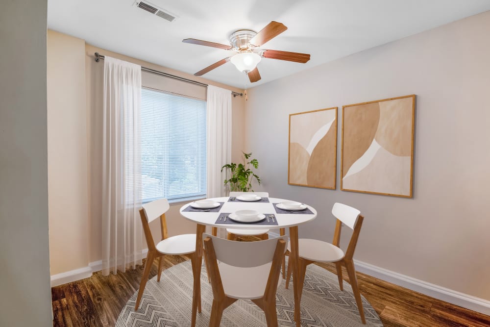 Dining Room at Quail Hollow Apartment Homes in Glen Burnie, Maryland