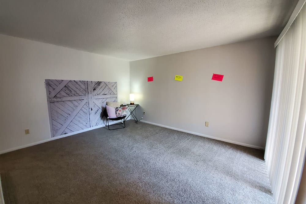 Apartment bedroom at Briar Glen in Oklahoma City, Oklahoma