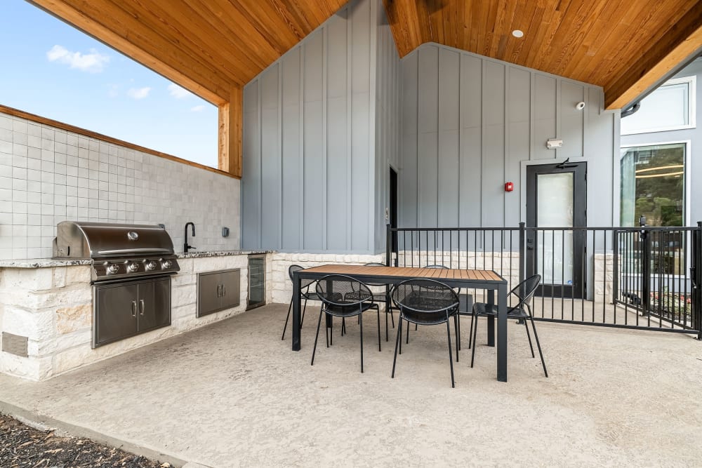 Outdoor grills for residents at Marquis at Crown Ridge in San Antonio, Texas
