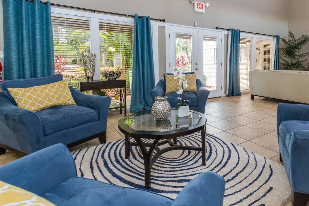 Community clubhouse with lounge at Coopers Pond in Tampa, Florida