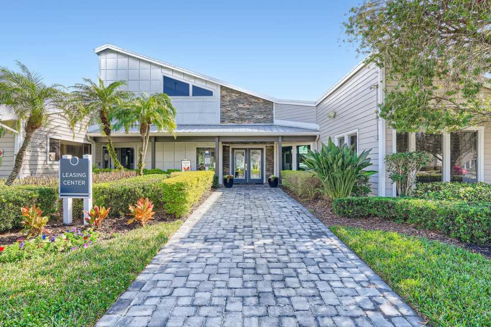 Exterior and main entrance at Lakeside Central Apartments in Brandon, Florida
