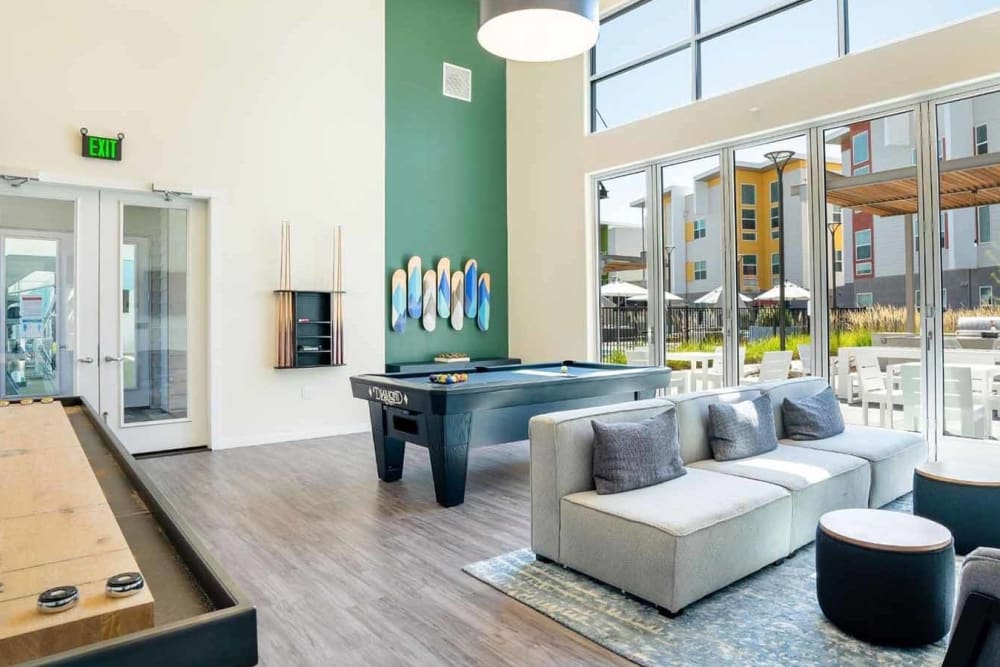 Clubhouses and amenity space at Hub Apartments in Folsom, California
