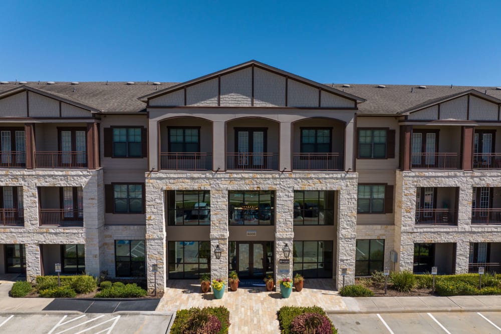 Outdoor shot of the property at Olympus Auburn Lakes in Spring, Texas