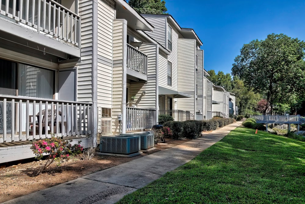 Exterior view of apartments at Three Rivers in Columbia, South Carolina