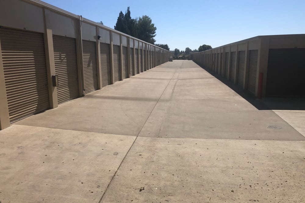 Exterior drive-up units at Gold Country Self Storage in Folsom, California