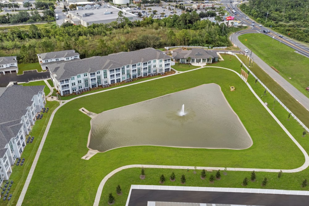 Aerial photo of the pond at Altura | Apartments & Townhomes in Pensacola, Florida