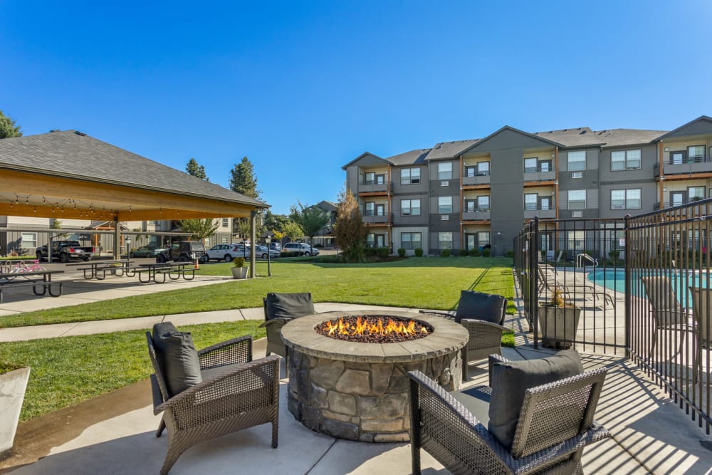 outdoor fireplace at The Fairway Apartments in Salem, Oregon