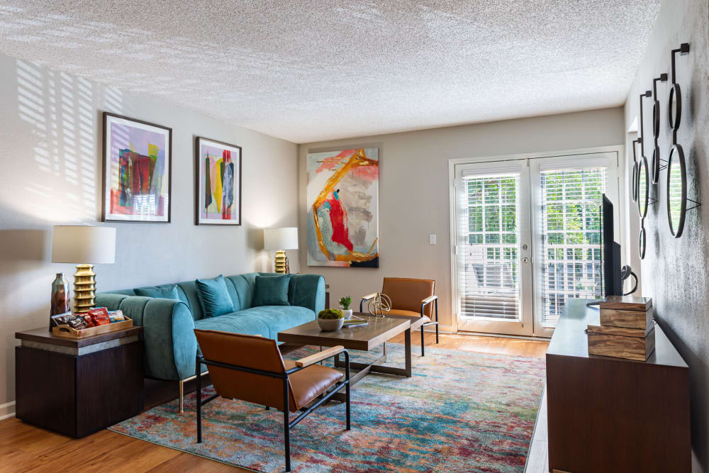 865 Bellevue Apartments offers a Luxury Living Room in Nashville, Tennessee