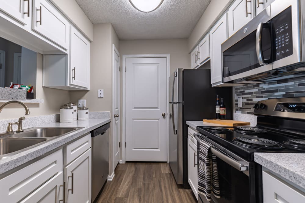 Enjoy Apartments with a Kitchen at Mountain View Apartment Homes 