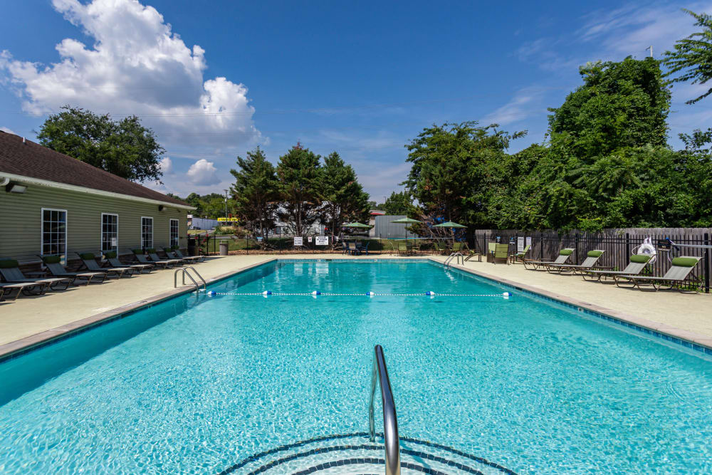 Beautiful blue sky with a luxurious pool Jackson Grove Apartment Homes in Hermitage, Tennessee