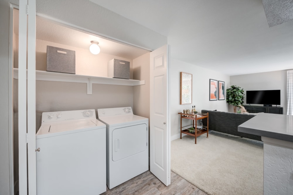 Sofi Irvine Apartments Washer and Dryer