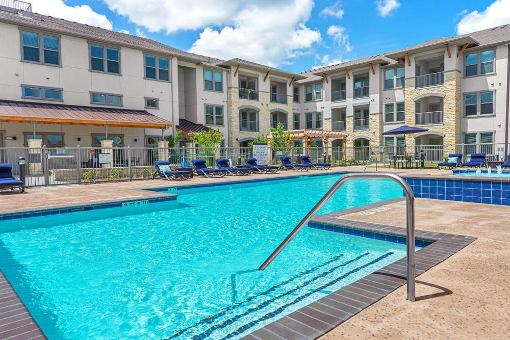 Beautiful swimming pool at The Preserve at Gateway in Forney, Texas