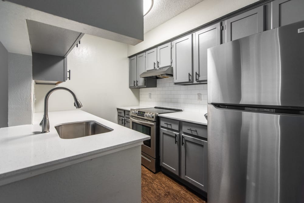 Kitchen at Wythe Apartment Homes in Irving, Texas