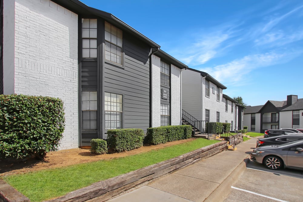 Quality apartments at Wythe Apartment Homes in Irving, Texas