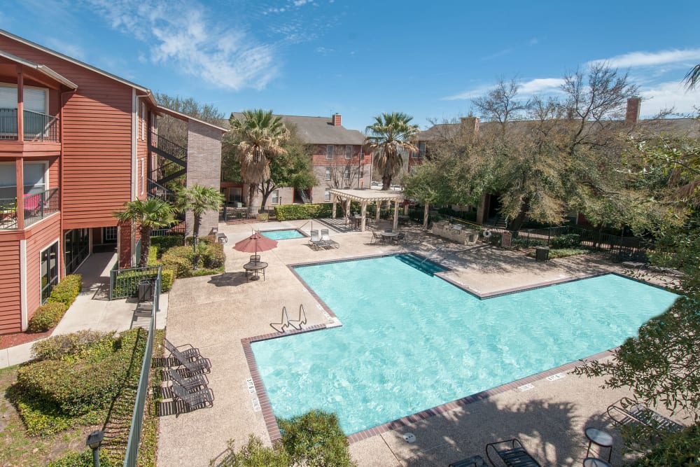 Resident pool at Ashley Oaks in San Antonio, Texas