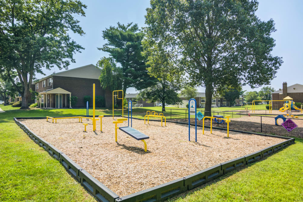 Outdoor fitness stations