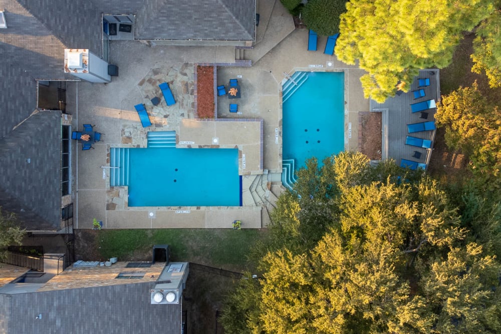 Resort Style Pool at Ronan Apartment Homes in Grand Prairie, Texas