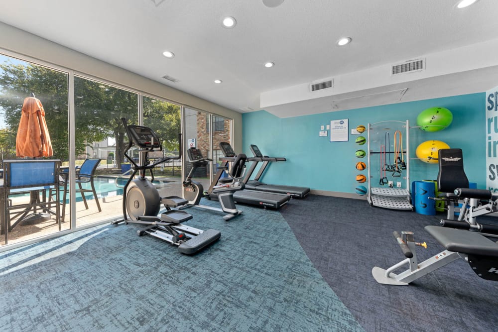 Fitness Center at Ronan Apartment Homes in Grand Prairie, Texas