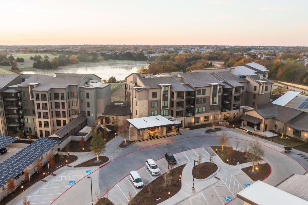 Exterior of Touchmark at Emerald Lake in McKinney, Texas