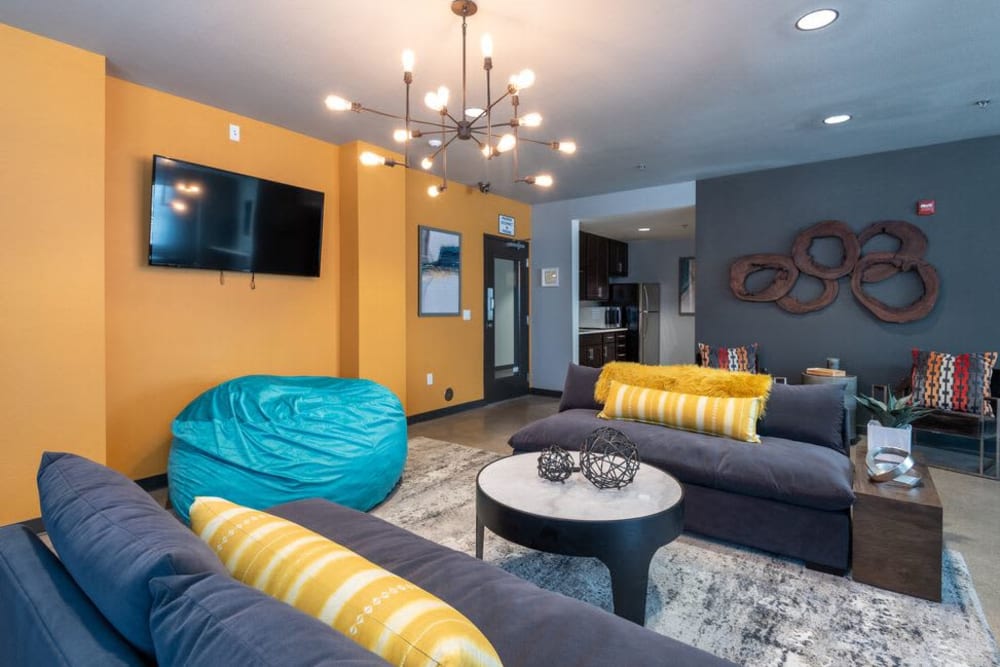 Resident lounge at Cedar Flats in Chico, California