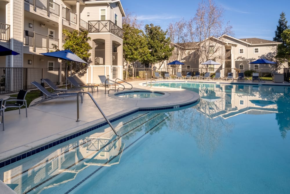 pool and lounge chairs at The Kensington in Pleasanton, California