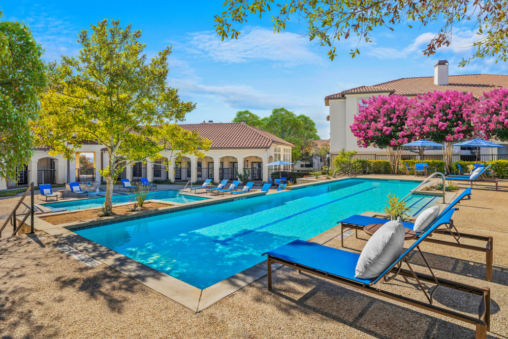 Swimming pool & spa at Mira Vista at La Cantera in San Antonio, Texas