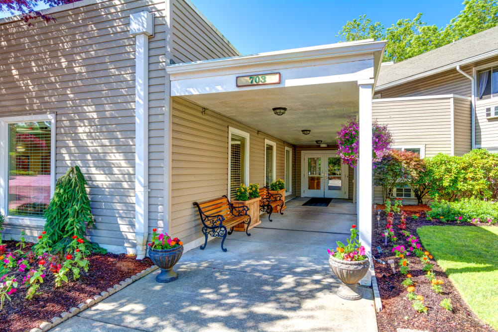 Covered walkway at the main entrance to Silver Creek Senior Living in Woodburn, Oregon