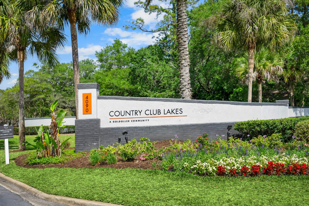 Community entrance at Country Club Lakes in Jacksonville, Florida