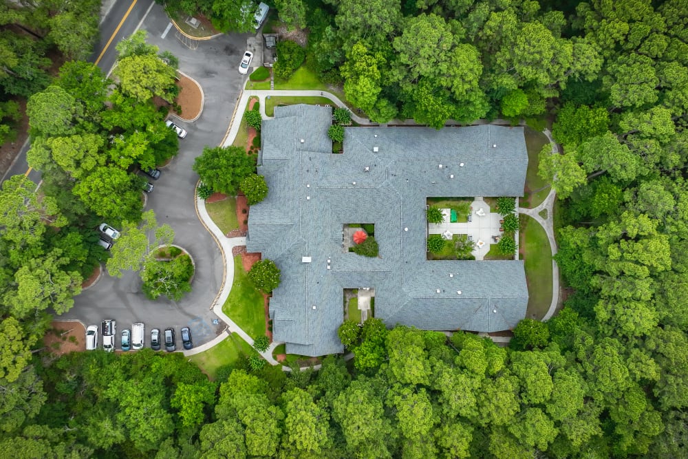 Aerial view of Harbor Cove Memory Care in Hilton Head Island, South Carolina and the parking lot