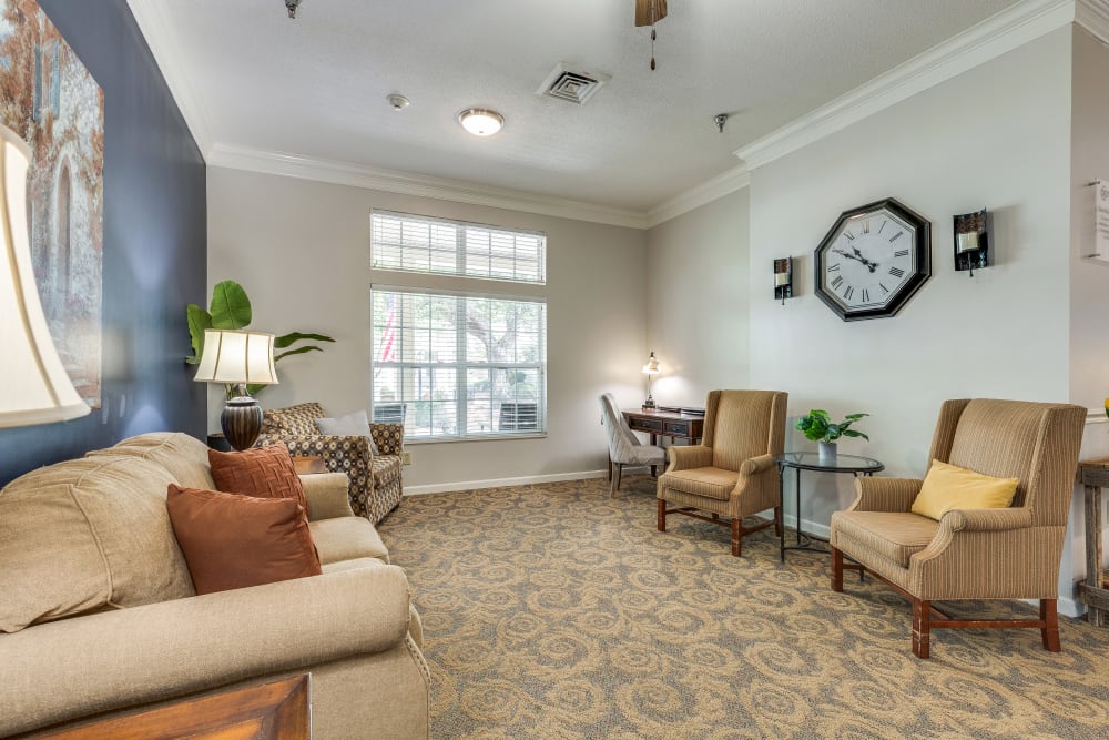 Comfortable seating area for residents at Village Cove Assisted Living in Hilton Head Island, South Carolina