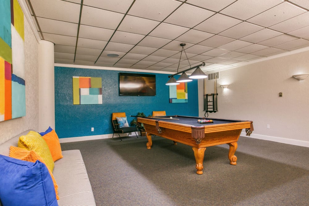 Game room at Glo Apartments in Albuquerque, New Mexico
