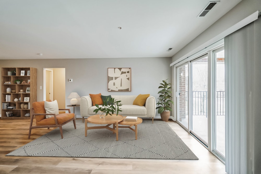 Eagle Rock Apartments at Bel Air North offers a Modern Living Room in Forest Hill, Maryland