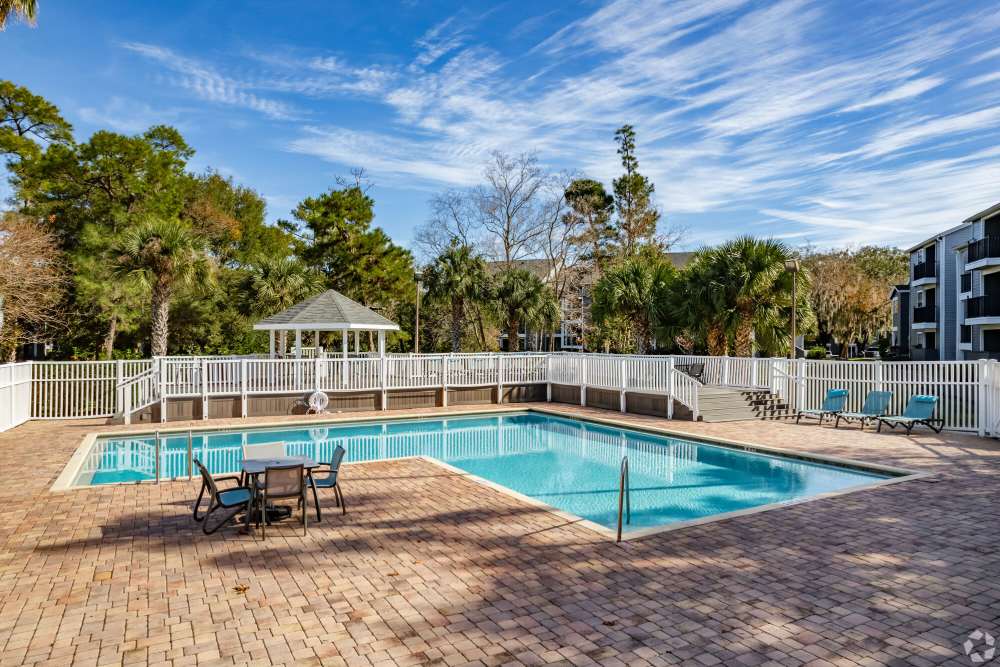Swimming pool at Fourteen01 Apartments in Orlando, Florida