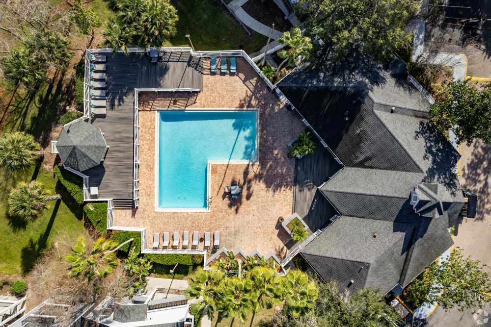 Lounge poolside at Fourteen01 Apartments in Orlando, Florida