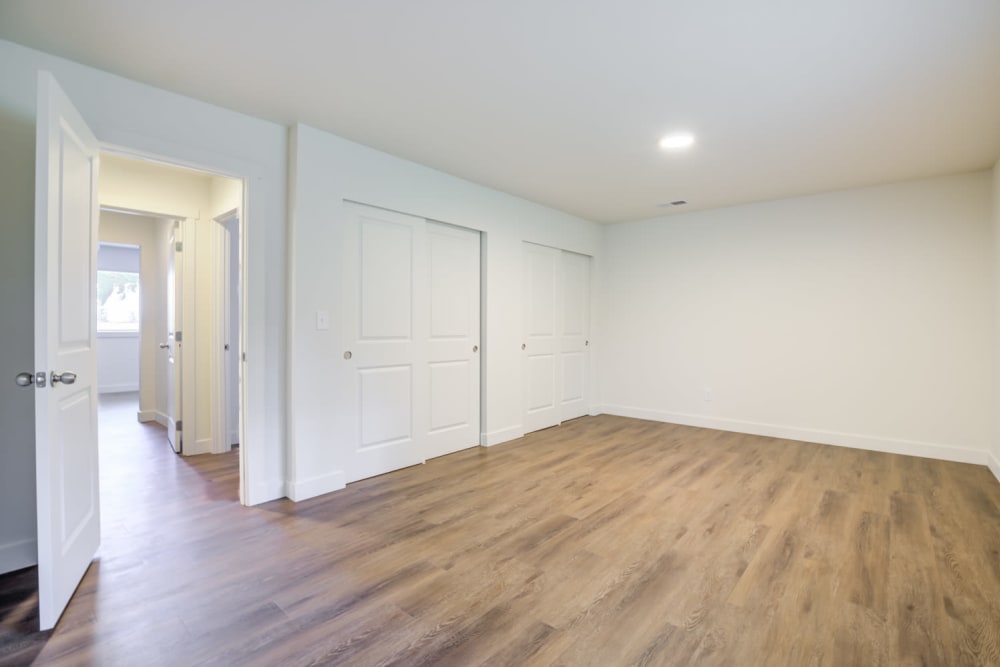 Large bedroom with closet at Davis Hill in Joint Base Lewis McChord, Washington