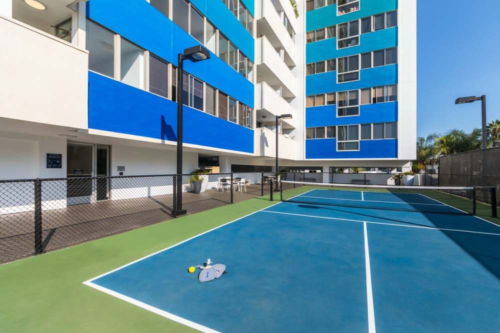 Pickle ball court at 1900 Ocean Apartment Homes in Long Beach,California
