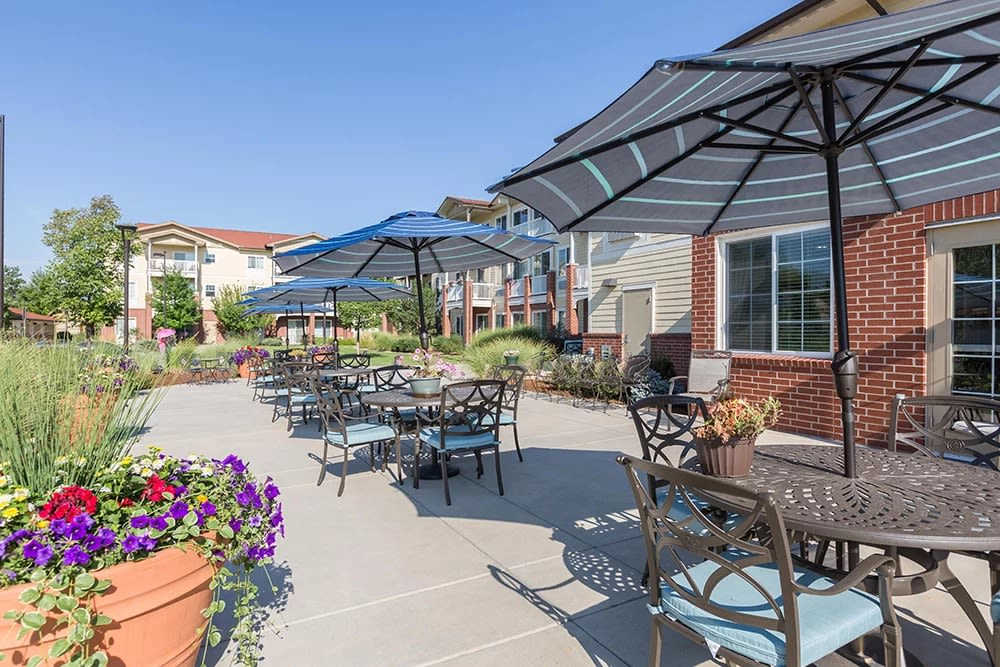 Outdoor area at Lakeview Senior Living in Lakewood, Colorado