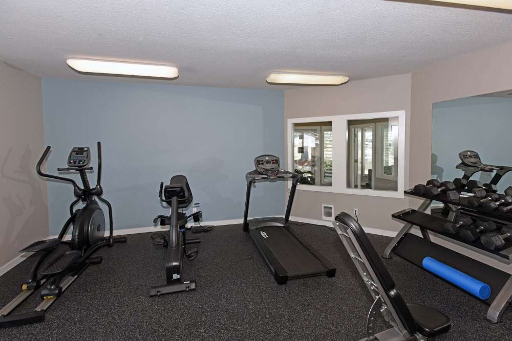 Fitness center at Spinnaker Apartments in Des Moines, Washington