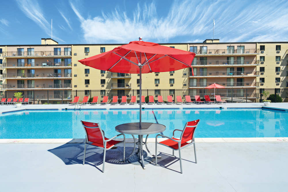 Have fun in the sun in our swimming pool at Eagle Rock Apartments at MetroWest in Framingham, Massachusetts