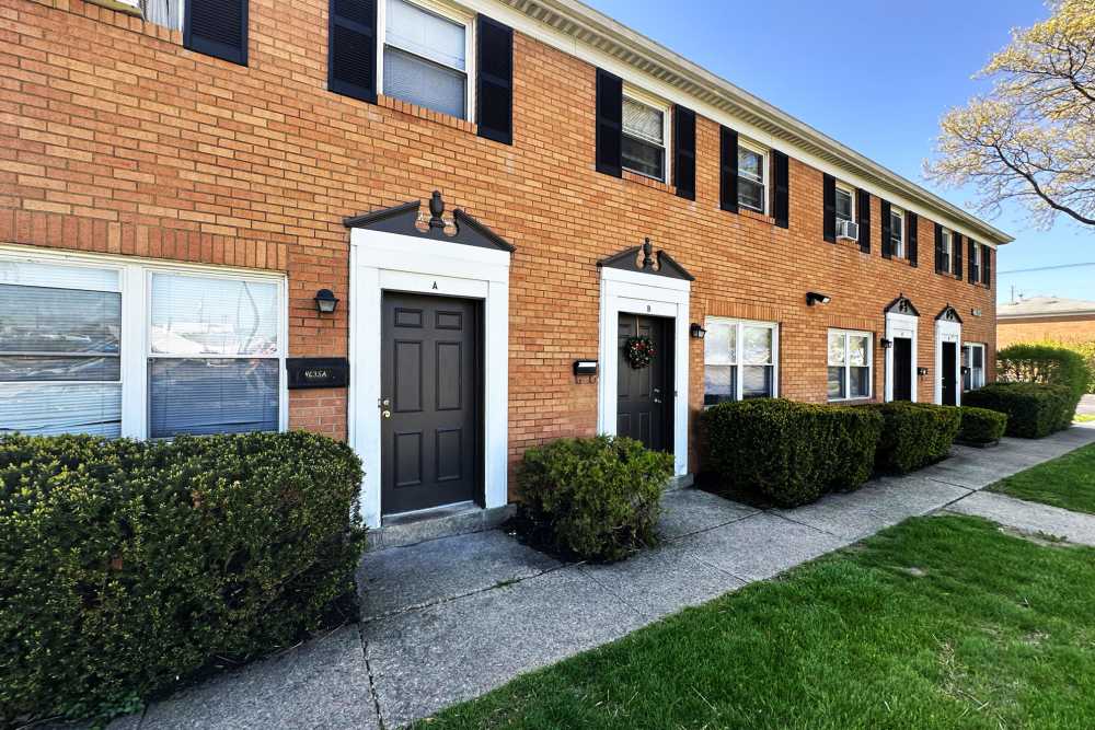 Apartment exterior at Eden Brooke Townhomes in Columbus, Ohio