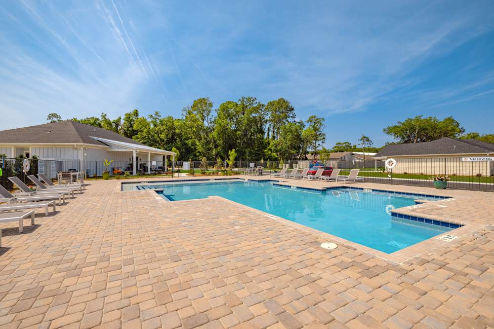 Swimming pool at Beverly Villas in Brunswick, Georgia