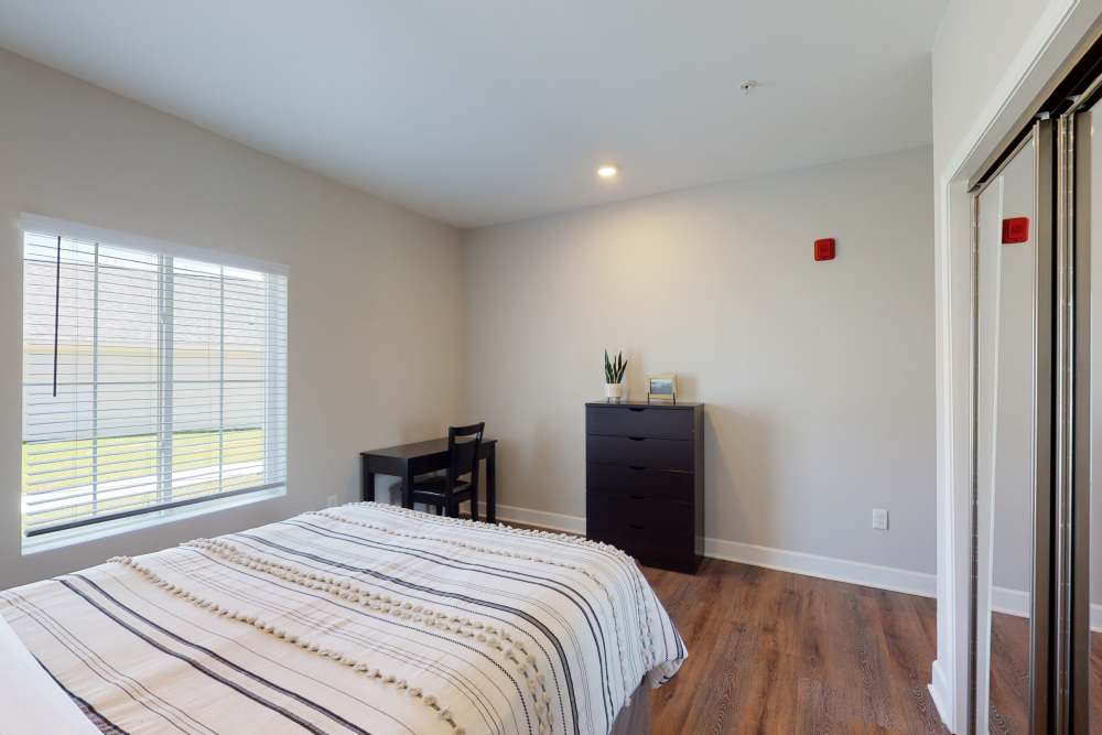 Spare bedroom at Coastal Club Apartments in Brunswick, Georgia