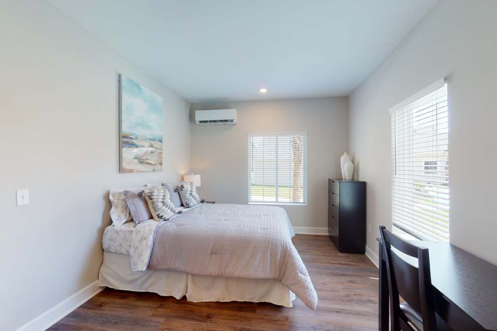 Master bedroom at Coastal Club Apartments in Brunswick, Georgia