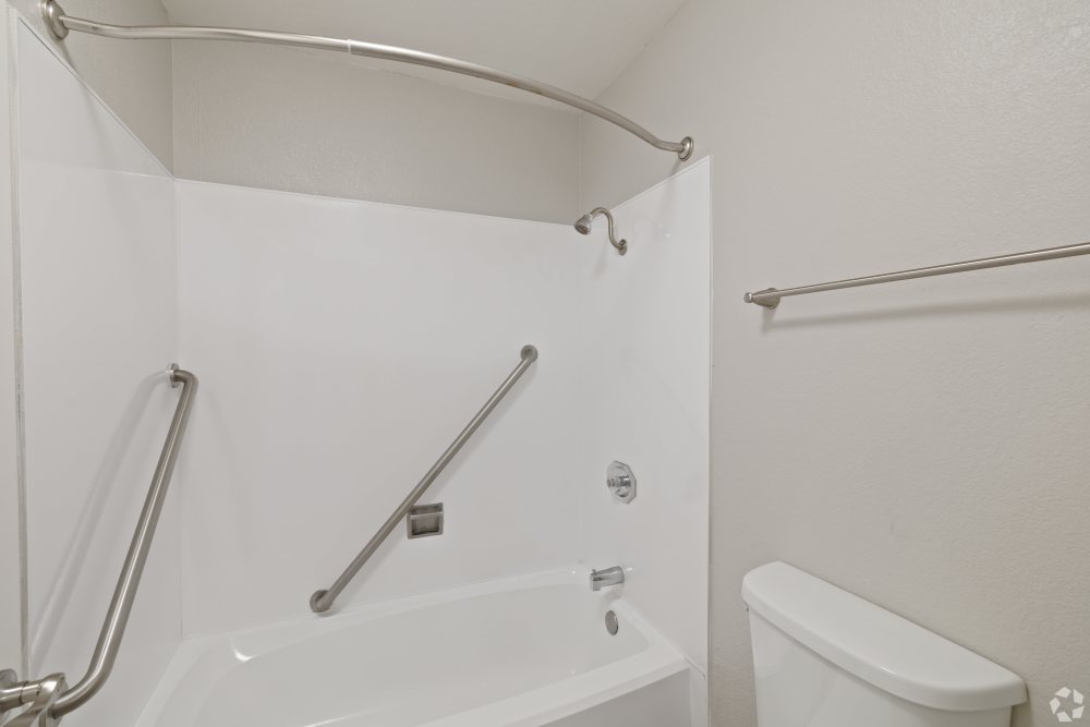 Bath tub in bathrooms of The Mews At Dixon Farms in Dixon, California