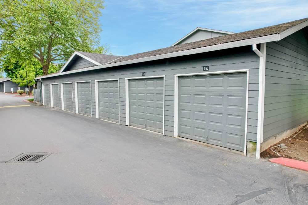 Garages at Walnut Grove Landing Apartments in Vancouver, Washington