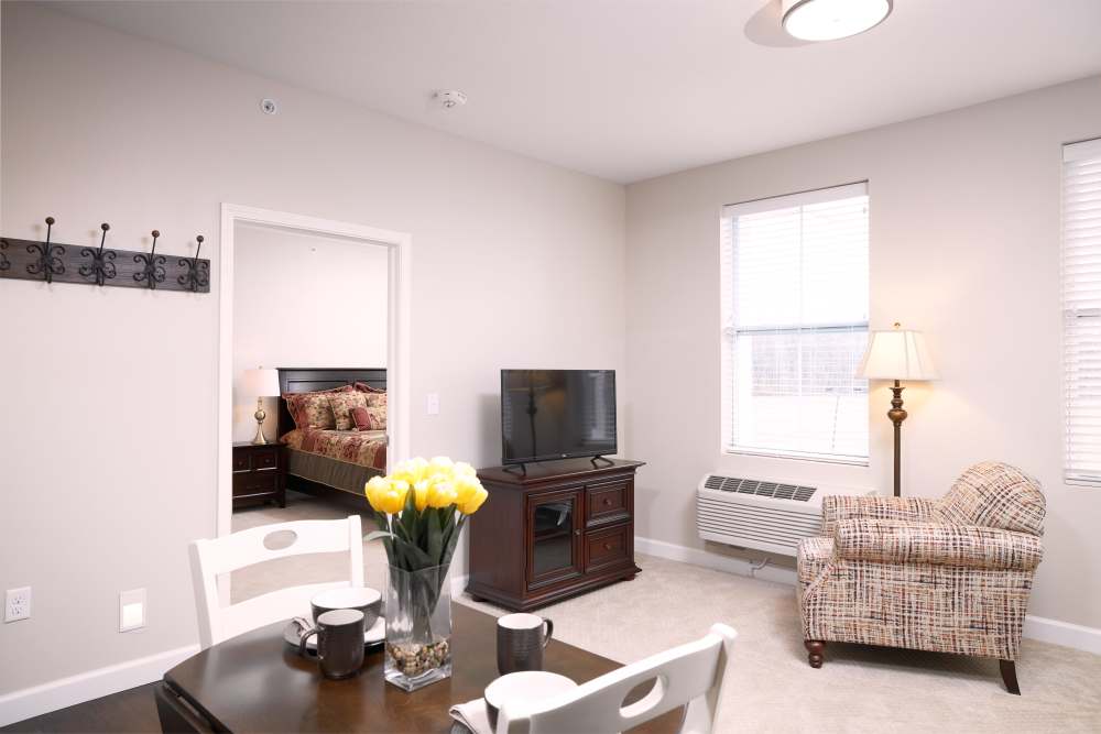 assisted living dining area at Legacy Living Defiance in Defiance, Ohio