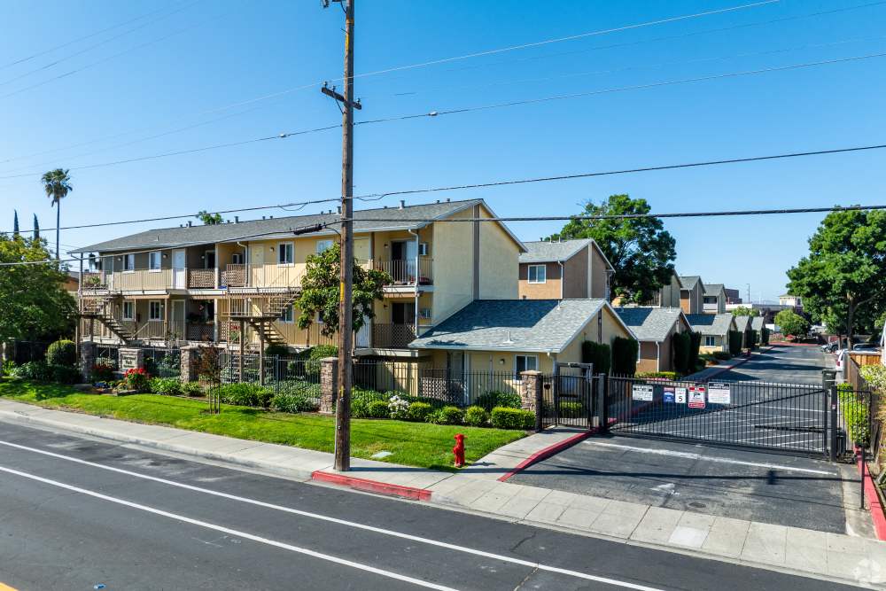 Alderwood Park Apartments in Livermore, California