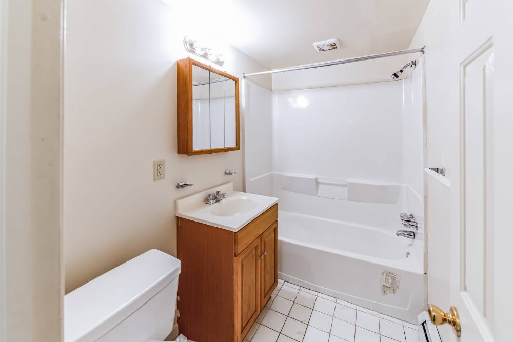 Model bathroom at Ridgeview Apartment Homes in Reading, Pennsylvania