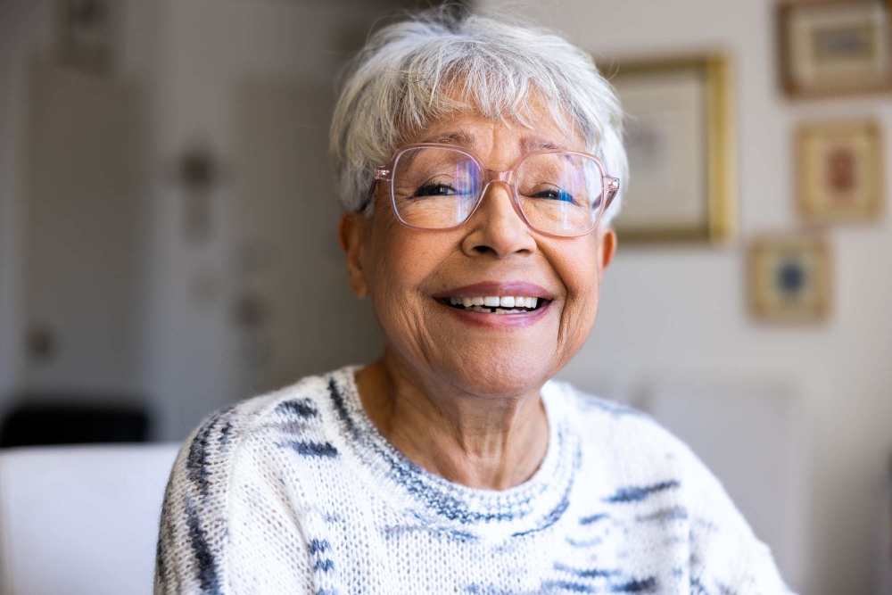 Senior woman smiling at Watermere Highlands in Arlington, Texas